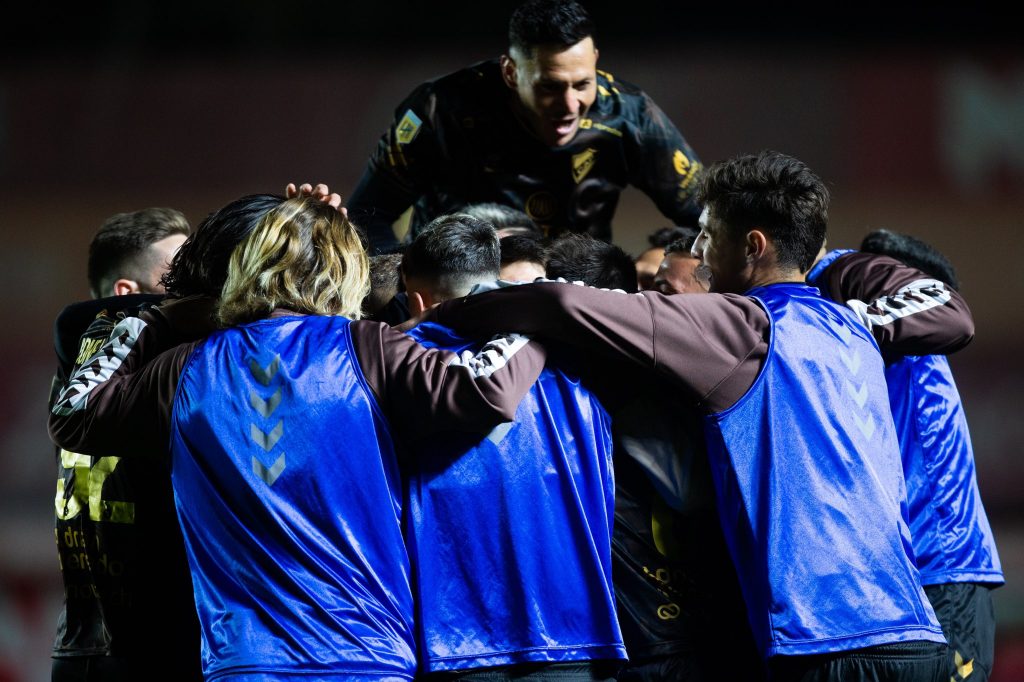 En La Paternal, Platense afirmó su paternidad ante Argentinos Juniors