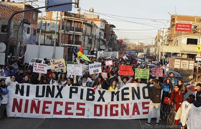 “El Estado ausente, los pibes presentes”*