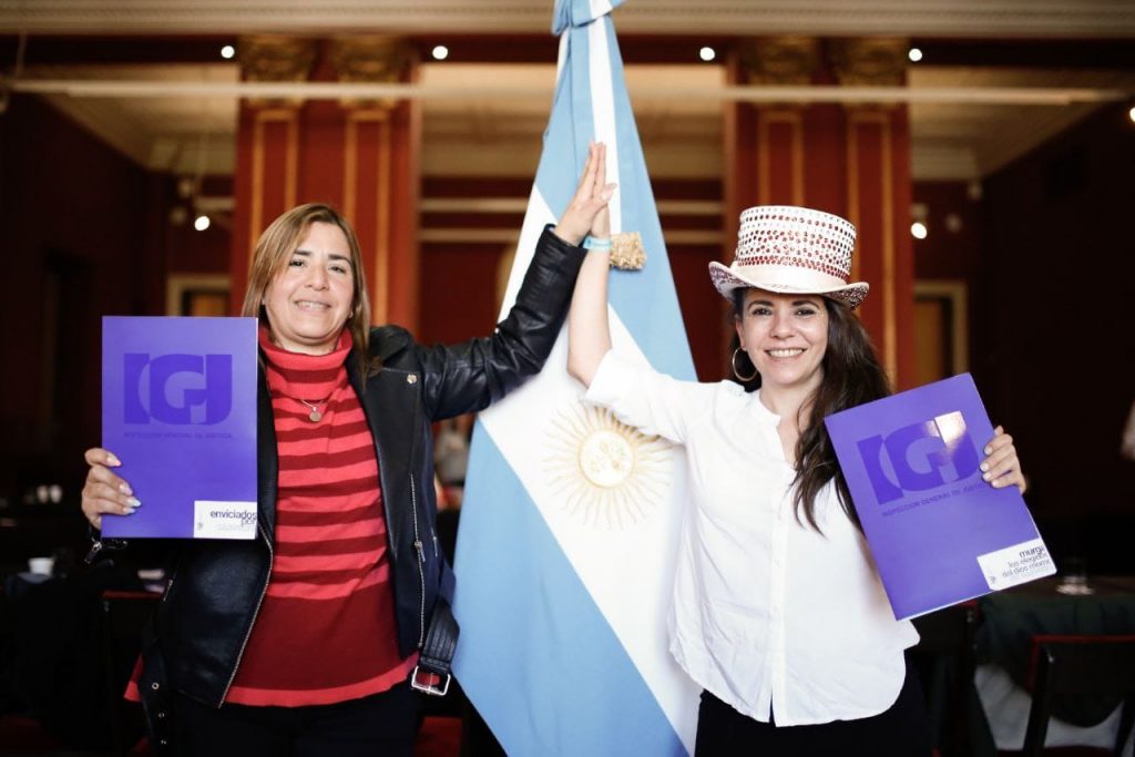 Enviciados por Saavedra y Elegidos del Dios Momo recibieron en Casa Rosada la matrícula de Asociación Civil