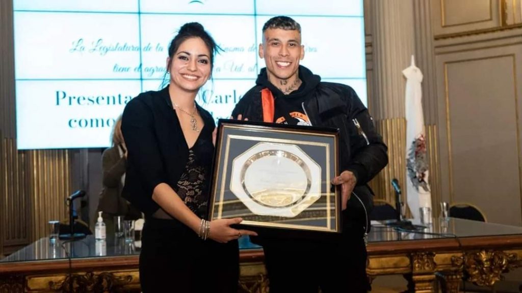 Homenajearon en la Legislatura porteña a Carlos Machado, vecino de Saavedra y destacado luchador de Kick Boxing