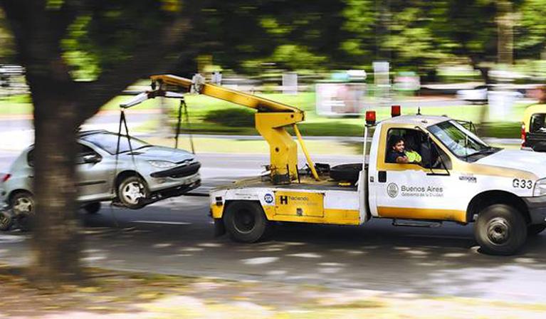 Libertarios, la izquierda y el Frente de Todos piden una sesión especial por el sistema de grúas