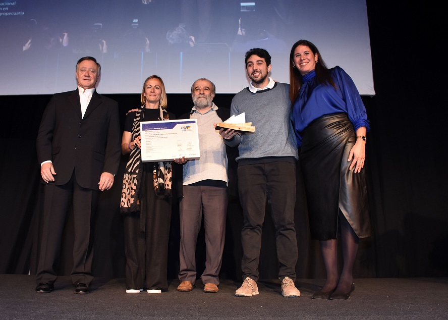 Facultad de Agronomía: el proyecto que recupera el tomate criollo recibió el Premio CITA