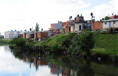 Advierten sobre falta de respuestas a las familias afectadas por el Riachuelo
