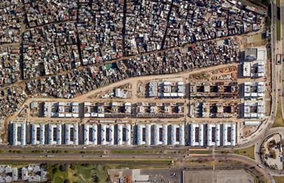 Denuncia de la AGC por irregularidades en obras de relocalización en la Villa 20