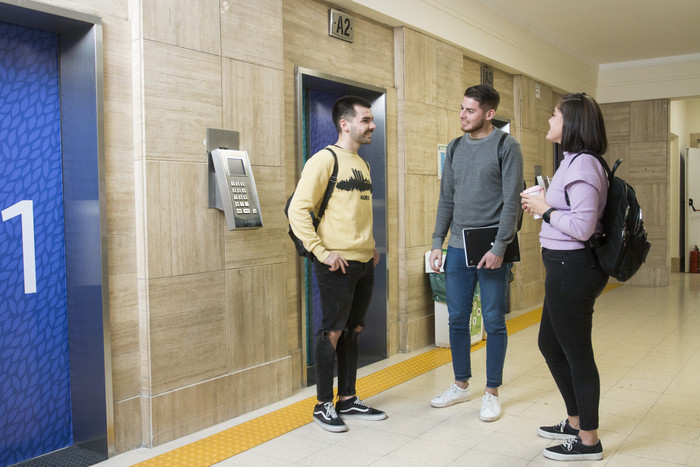 La Universidad de la Ciudad abrió la inscripción para las carreras 2023 gratuitas y de cursada presencial
