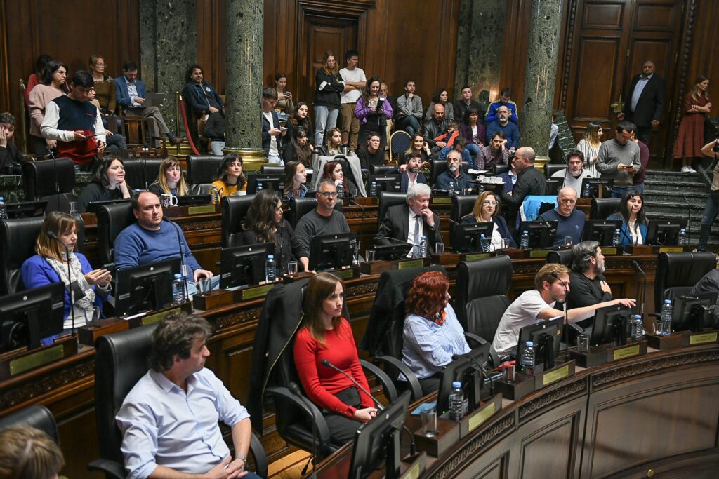 Legislatura porteña: repudiaron el intento de magnicidio contra Cristina Kirchner y los libertarios se abstuvieron