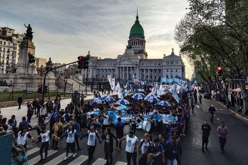 Marcha de Congreso a Plaza de Mayo a 46 años de La Noche de los Lápices