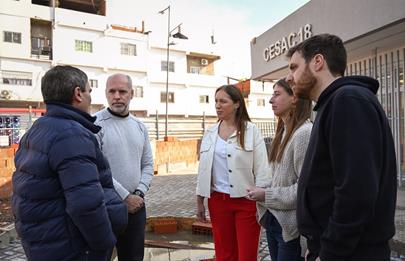 Funcionarios del GCBA visitaron el nuevo CeSAC 18 en el Barrio Papa Francisco