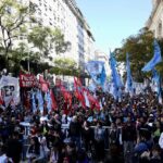 Con una movilización a la Legislatura Porteña, la UTEP presentó un proyecto de Ley de Tierra, Techo y Trabajo para CABA