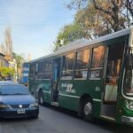 Un tren de cargas chocó un colectivo de la linea 33 en el barrio de La Boca
