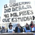 Tras ocho horas de acampe frente al Obelisco, hubo diálogo para restituir Potenciar Trabajo a quienes estudian