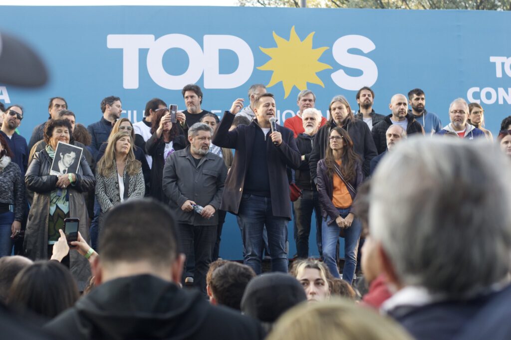 El kirchnerismo hará actos en tres plazas porteñas en apoyo a la vicepresidenta
