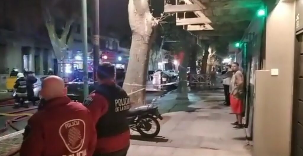 Caballito: se produjo un incendio en fábrica de panificados y hubo dos personas trasladadas