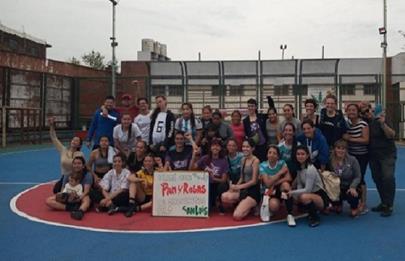 Jornada social y deportiva en el Bajo Flores con las mujeres al frente