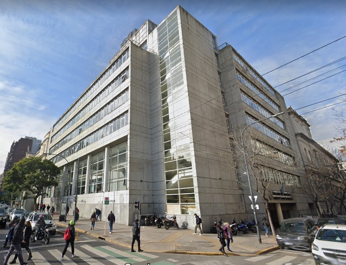 Balvanera: falleció un estudiante de UBA XXI que iba a rendir en la Facultad de Ciencias Económicas