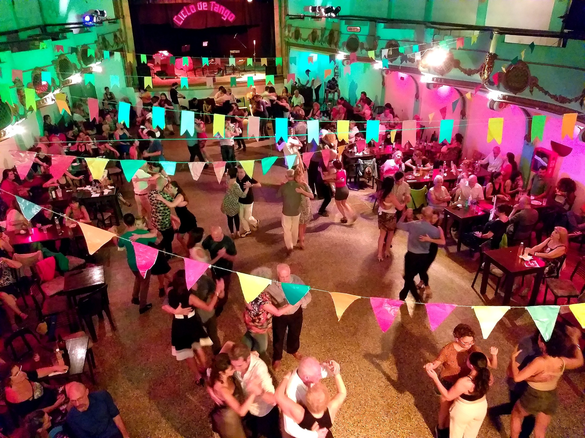 La Boca: piden declarar Sitio de Interés Cultural al Teatro José Verdi