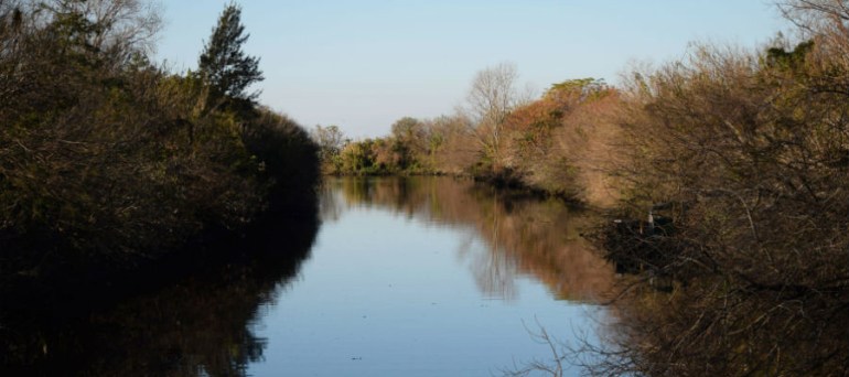 Navegar por el arroyo Medrano