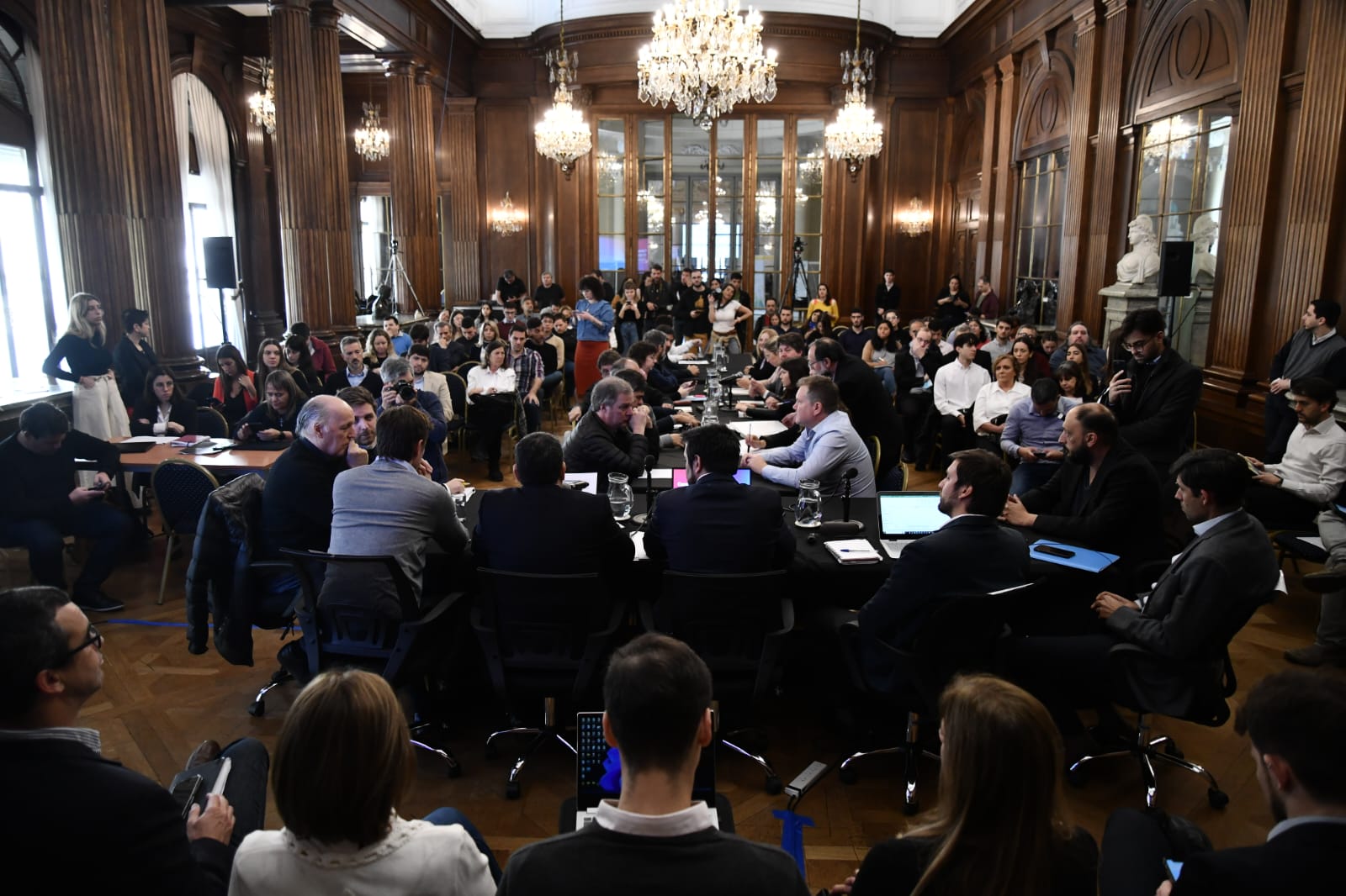 Advierten que el Gabinete no explica el Presupuesto 2023 en la Legislatura porteña