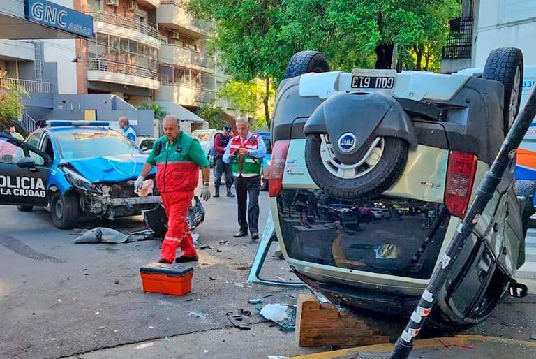 Choque y vuelco en Larralde y Moldes: al menos cinco heridos