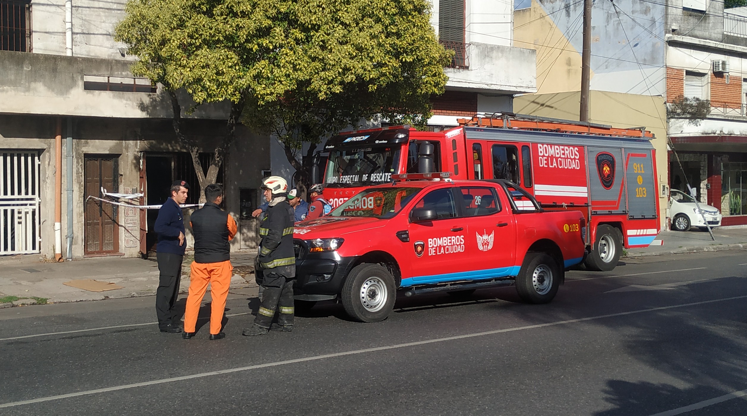 Se incendió una vivienda frente al Parque Sarmiento: no hubo heridos