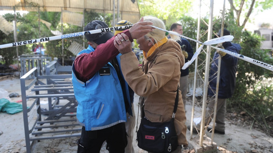 Comuna 15: un amparo vecinal busca frenar el desalojo del Galpón de Ortúzar