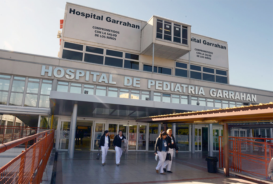 Trabajadores del Hospital Garrahan van al paro y marchan a Economía por un 100% de aumento