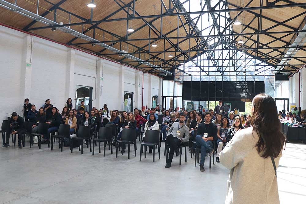 Encuentro por economía popular en el Parque Estación