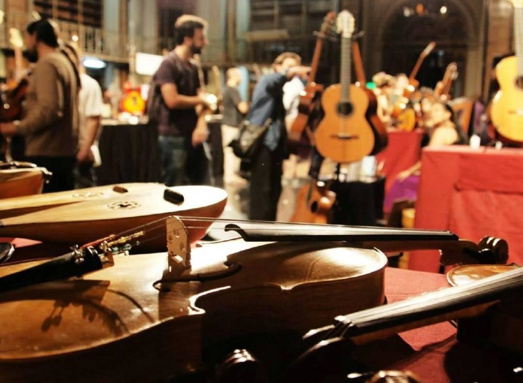 Gratis en Balvanera: celebran en el Parque de la Estación la feria de luthería más importante del país