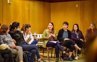 Legisladora denuncia recorte en barrios populares