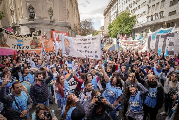 Docentes anuncian paro y movilización a la Legislatura porteña por la votación del Presupuesto 2023
