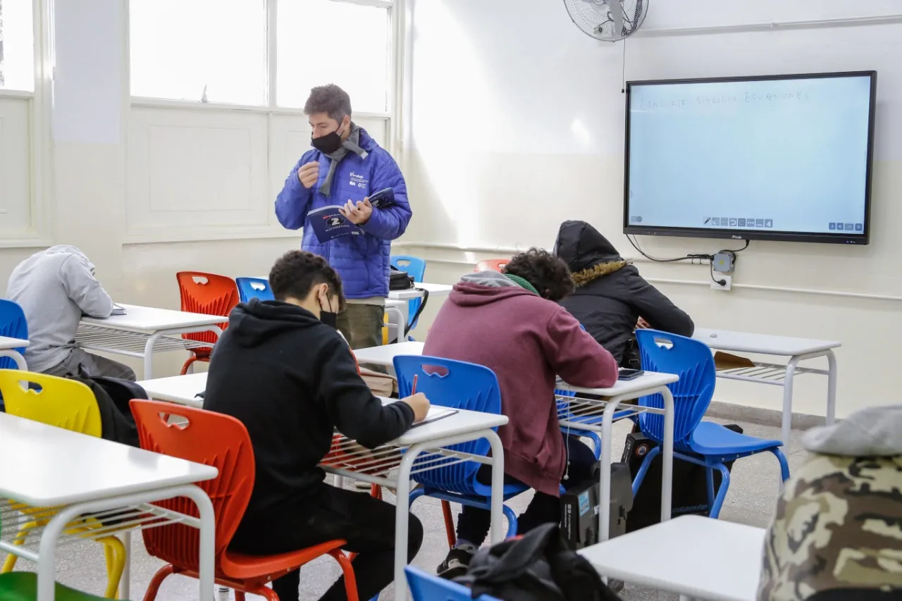El GCBA oficializó el pase a jornada completa de varias escuelas porteñas