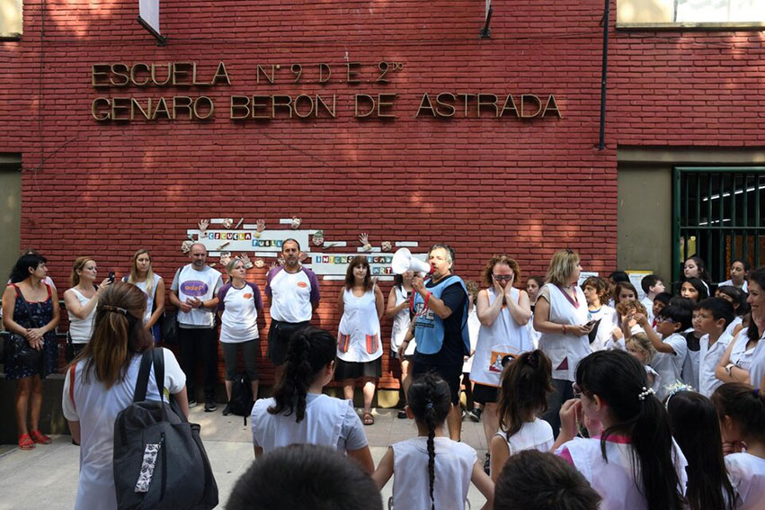 Robo de 185 notebooks: cuestionan al Gobierno de la Ciudad por no entregarlas a los estudiantes estableciendo que se guarden en las escuelas