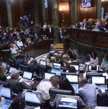 La Legislatura de la Ciudad aprobó el Presupuesto 2023 con Déficit Cero, sin aumento de impuestos y con una baja del peso de la deuda del 30%