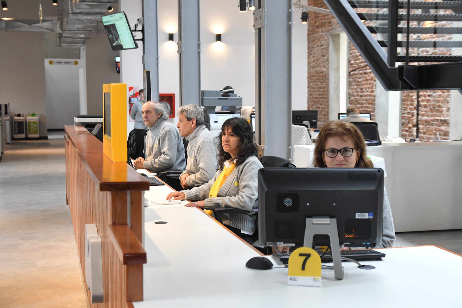 Cómo funcionan los servicios públicos en el Día del Municipal
