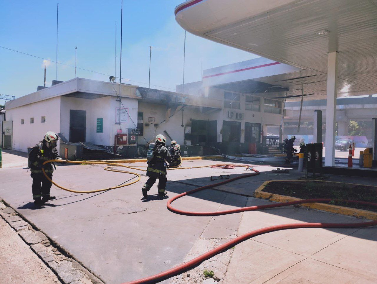 Explosión e incendio en un estación de GNC en La Paternal: al menos cuatro personas hospitalizadas