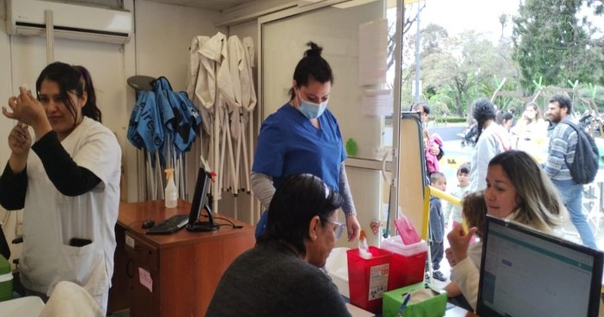 Vacunación contra el sarampión: Incorporan a la campaña las Estaciones Saludables