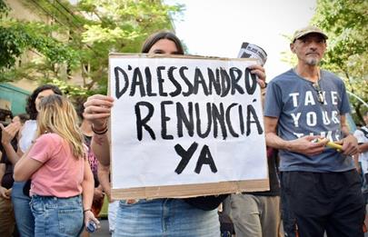 Una numerosa movilización pidió por la renuncia de D´Alessandro