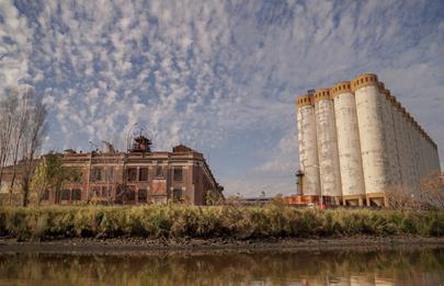 En 2022 son menos las empresas que contaminan el Riachuelo