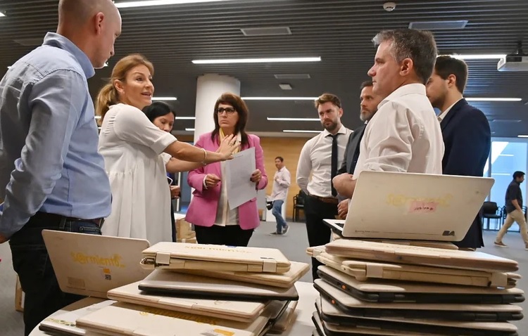 Recuperaron más de 1.600 computadoras robadas de escuelas porteñas e imputaron a 27 personas