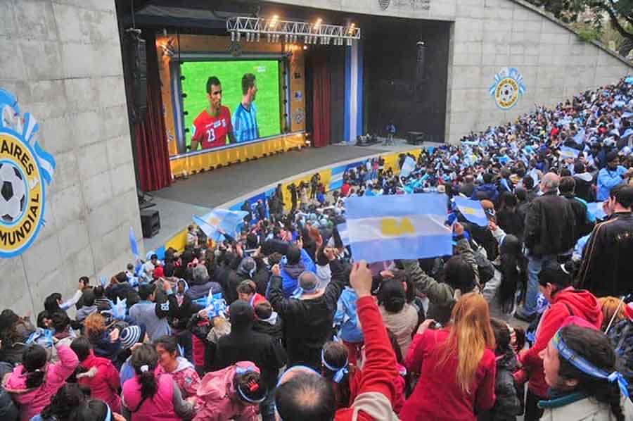 Nuevas pantallas para ver los partidos de la selección en Parque Centenario y Parque de la Ciudad