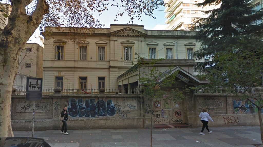 Caballito: festival para que el ex Colegio Santa Rosa reabra como escuela pública