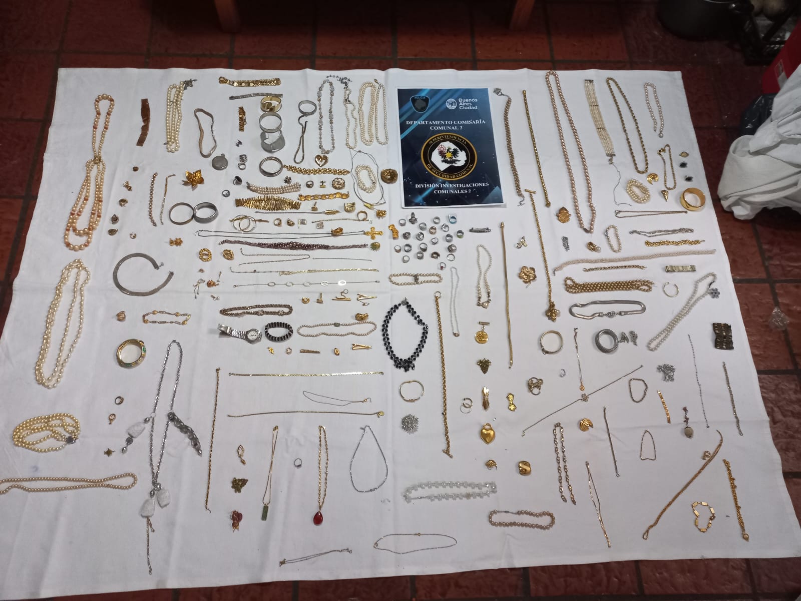 Cayó «El Cerrajero»de San Telmo: tenía un taller en su casa para clonar llaves y hacer entraderas