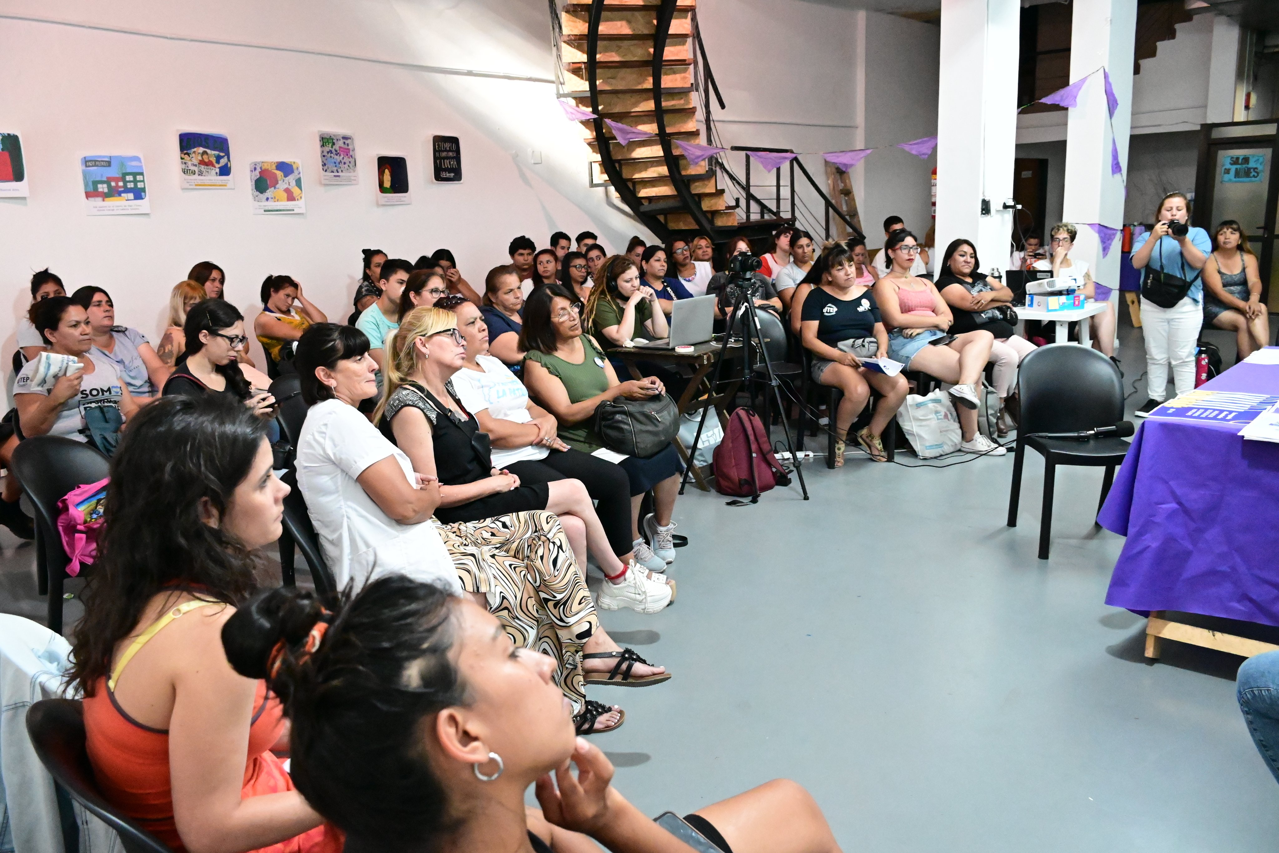 Abasto: la Universidad Popular Barrios de Pie presentó un informe sobre malnutrición en barrios populares