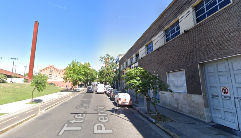 Juntan firmas contra el remate del edificio público frente al Parque de la Estación