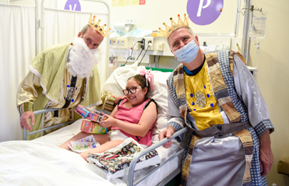 Los Reyes Magos llegaron con regalos al hospital Garrahan