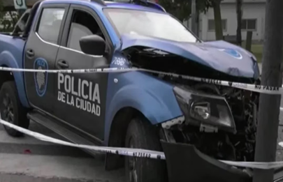 Choque entre micro y patrullero en Barracas