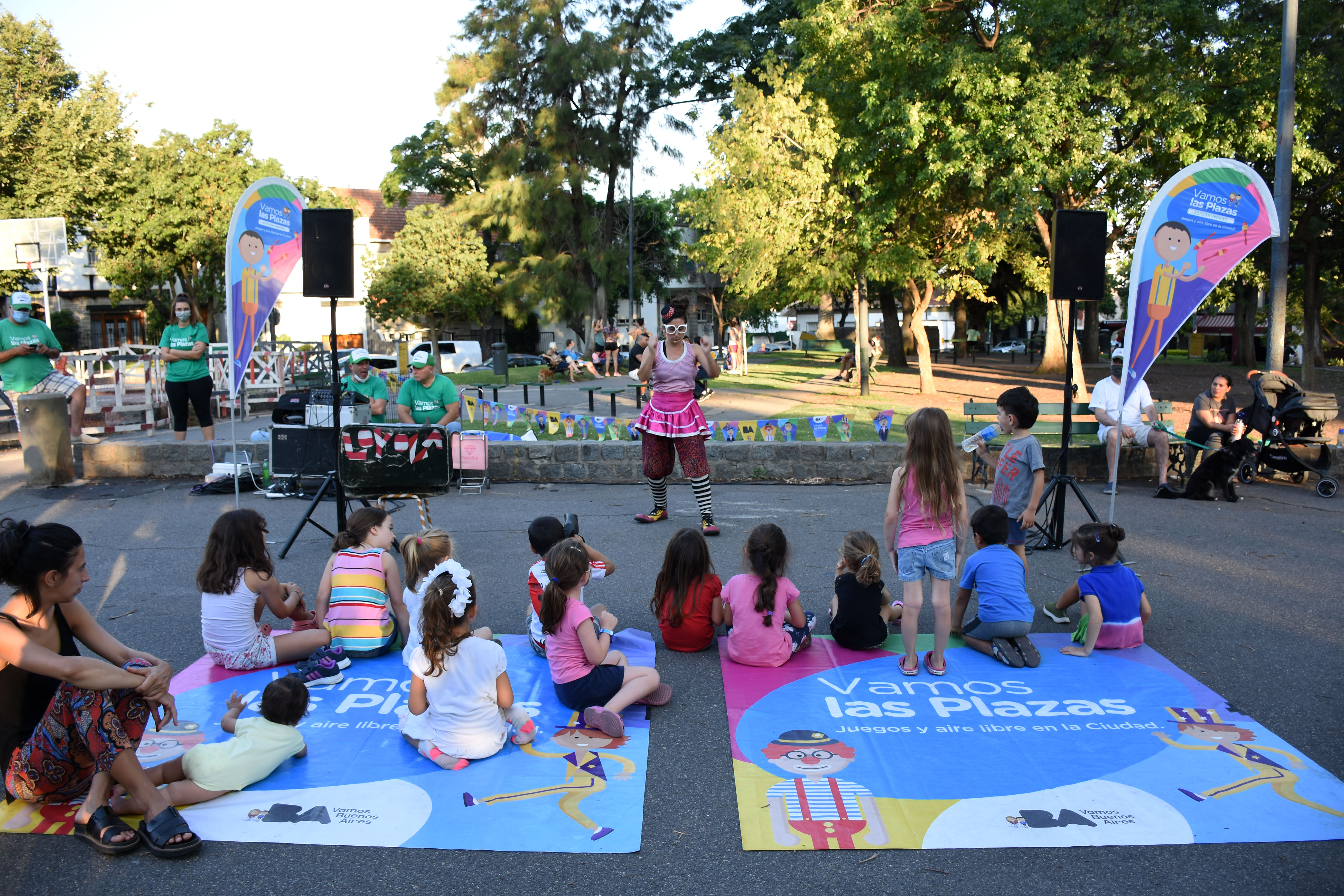 Vamos las plazas: fechas de espectáculos en Almagro, Boedo, Balvanera y San Cristóbal