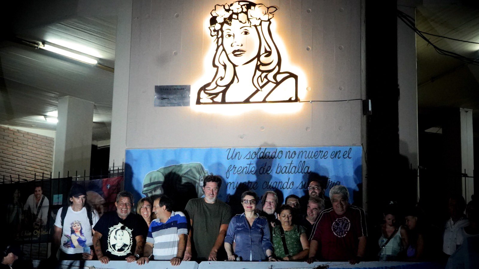 Villa Lugano: inauguraron un mural lumínico en homenaje a Gilda