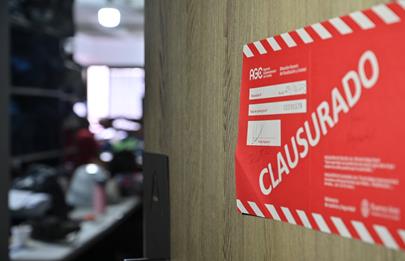 Clausuran taller clandestino en el trabajaban menores de edad