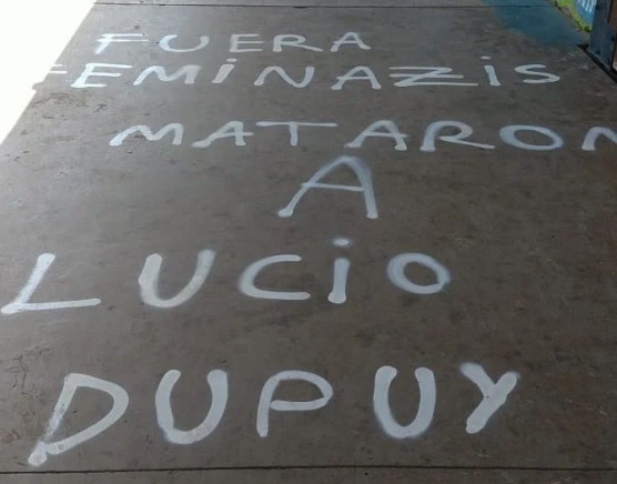 Vandalizaron el Parque de la Estación con consignas de odio